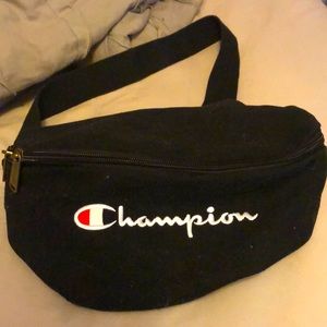 Champion side bag